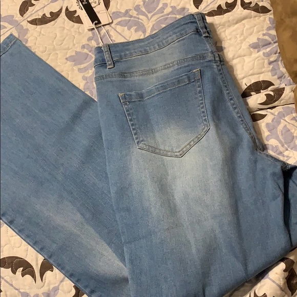 Jeans - Picture 2 of 2